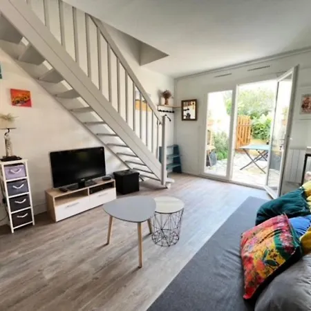 فيلة Les Maisons De La - T3 Proche Maison De La Mae-9881