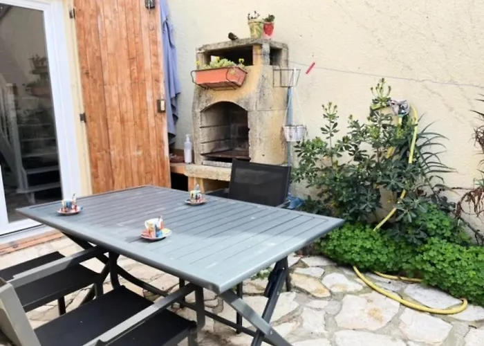 Les Maisons De La - T3 Proche Maison De La Mae-9881 Βίλα